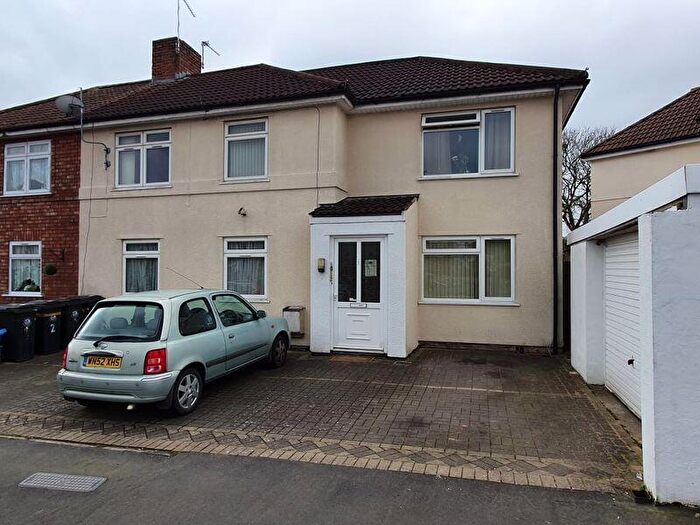 1 Bedroom Flat To Rent In Burchells Green Road, Kingswood, Bristol, BS15