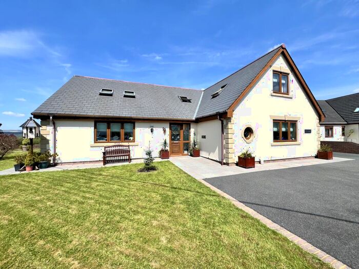 5 Bedroom Detached House For Sale In Lle Newydd, Pen-y-Banc, Rhigos, Aberdare, CF44