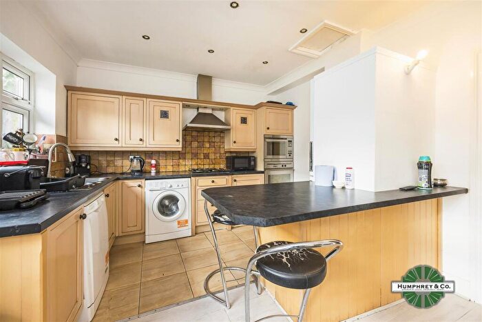 5 Bedroom House To Rent In St. Heliers Road, London, E10