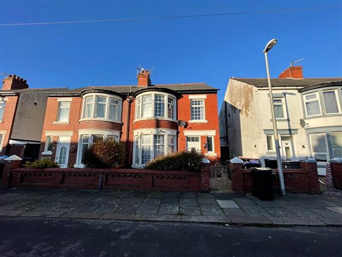3 Bedroom Semi Detached House For Sale In Romney Avenue, Blackpool, Lancashire, FY4