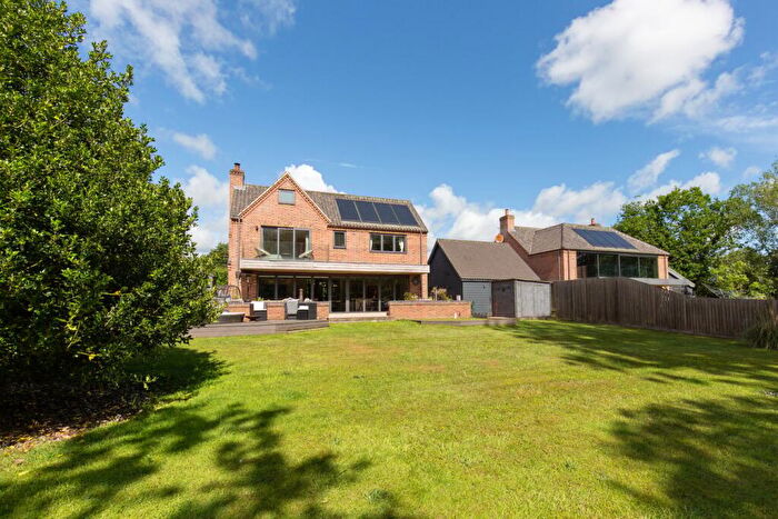 4 Bedroom Detached House For Sale In Willow Grove, Fakenham, NR21