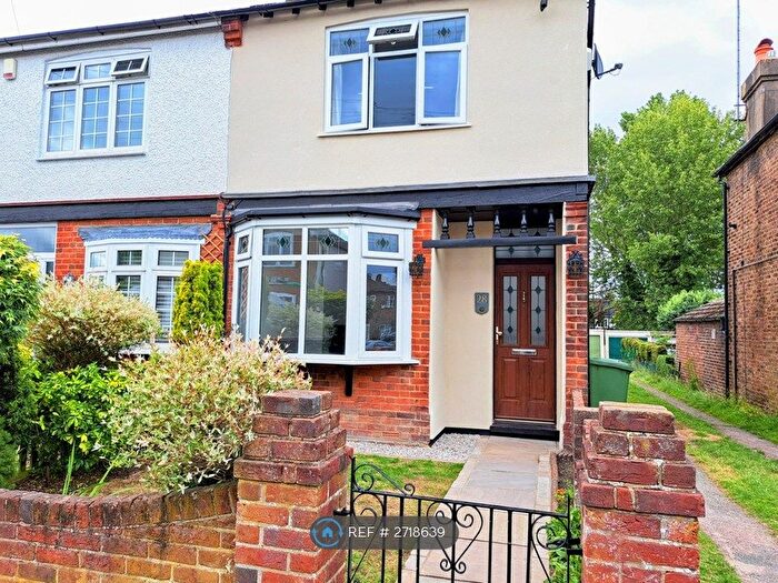 2 Bedroom End Terrace House To Rent In New Road, Shenley, Radlett, WD7