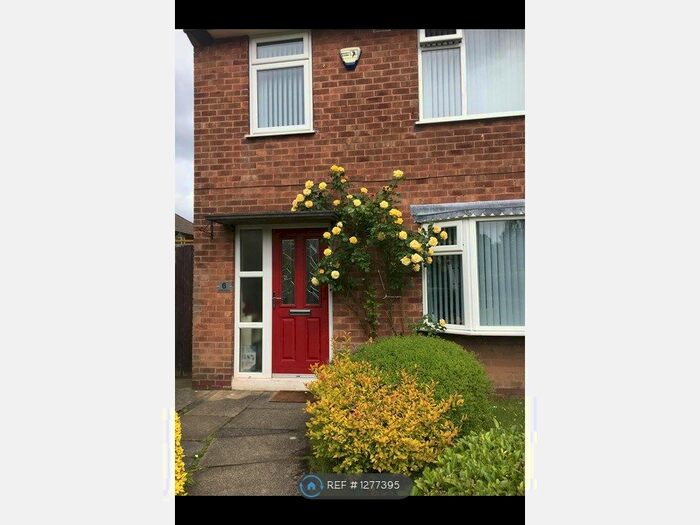 2 Bedroom Semi-Detached House To Rent In Laurel Ave, Cheadle SK8