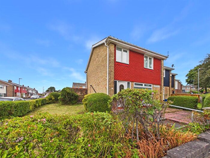 3 Bedroom Semi-Detached House For Sale In Satley Gardens, Low Fell, NE9