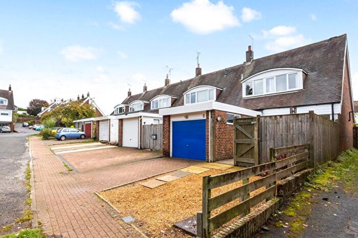3 Bedroom End Of Terrace House For Sale In Old Mill Drive, Storrington, RH20