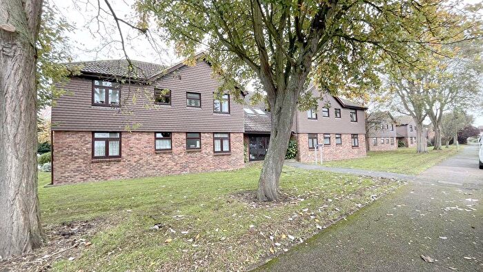 2 Bedroom Retirement Property For Sale In Fordwich Place, Sandwich, CT13