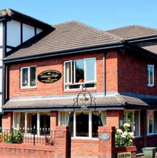 1 Bedroom Flat For Sale In Chester Road, Stockport, SK7