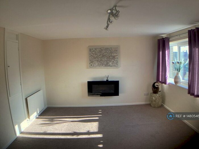 2 Bedroom Flat To Rent In Wetherby, Wetherby, LS22