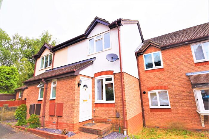 2 Bedroom Terraced House To Rent In Waldon Gardens, West End, Southampton, Hampshire, SO18