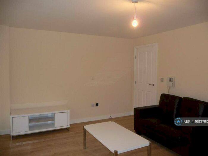 1 Bedroom Flat To Rent In Concord Street, Leeds, LS2