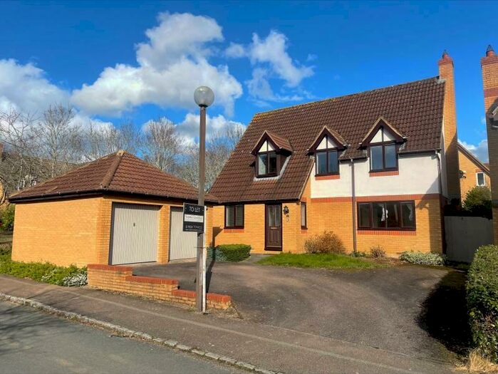4 Bedroom Detached House To Rent In Crowborough Lane, Kents Hill, MK7