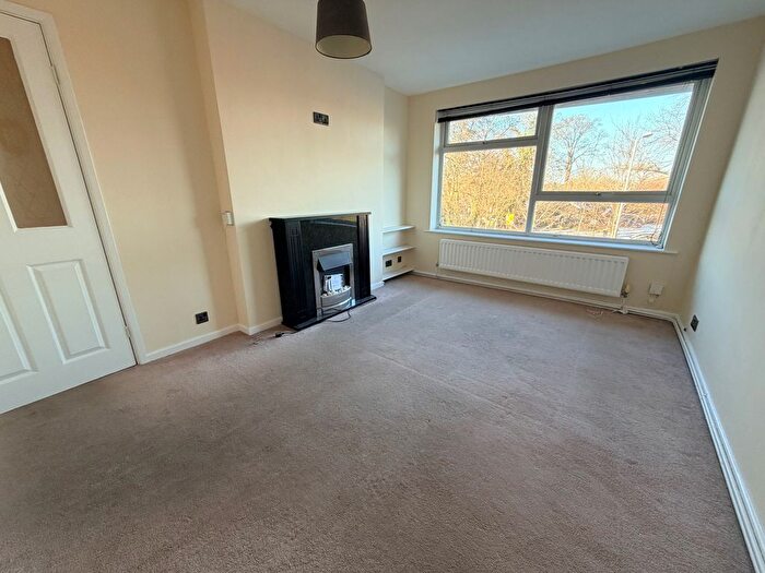 2 Bedroom Flat To Rent In Birmingham Road, Lichfield, WS13