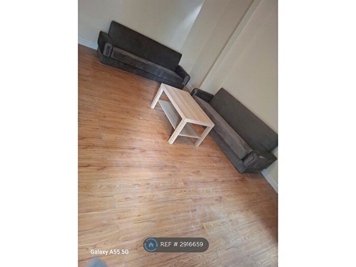 4 Bedroom Semi-Detached House To Rent In Davey Road, Birmingham, B20