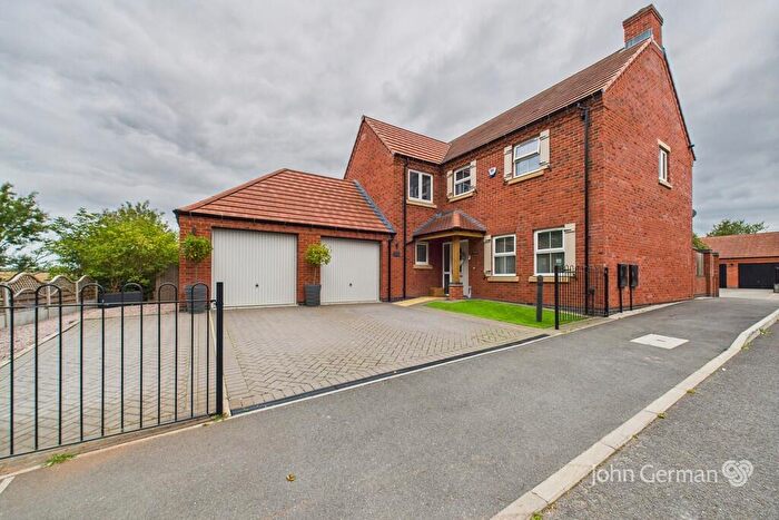4 Bedroom Detached House For Sale In Poplar Close, Overseal, DE12
