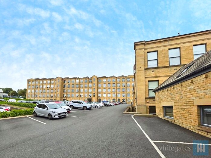 1 Bedroom Flat To Rent In Upper Blakeridge Lane, Batley, West Yorkshire, WF17