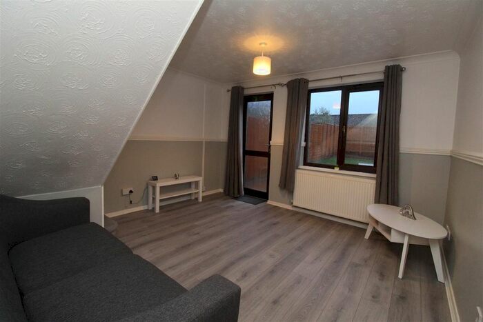 2 Bedroom Property To Rent In Maes Yr Hafod, Creigiau, Cardiff, CF15