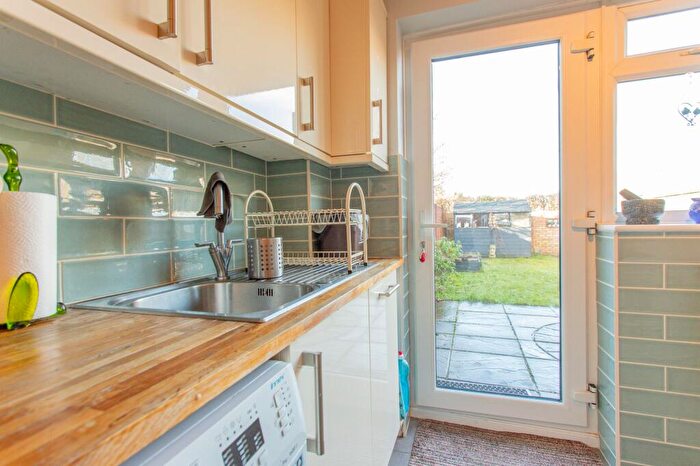 3 Bedroom Terraced House For Sale In De Havilland Way, Christchurch, BH23