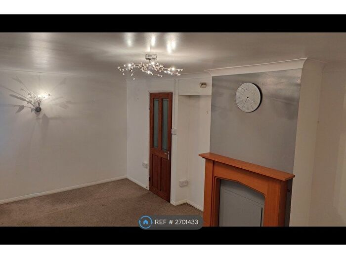 2 Bedroom Terraced House To Rent In Bettsland, West Cross, Swansea, SA3