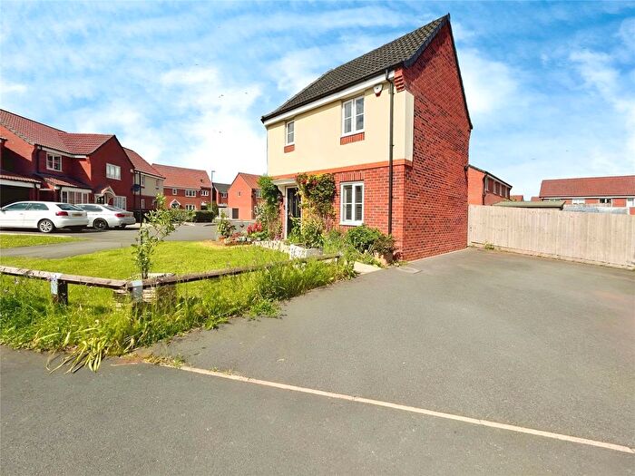 3 Bedroom Semi-Detached House To Rent In Mustang Close, Hucknall, Nottingham, Nottinghamshire, NG15