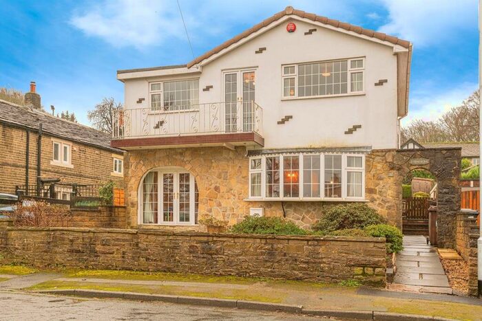 4 Bedroom Detached House For Sale In Stone Acre Heights, Meltham, Holmfirth, HD9