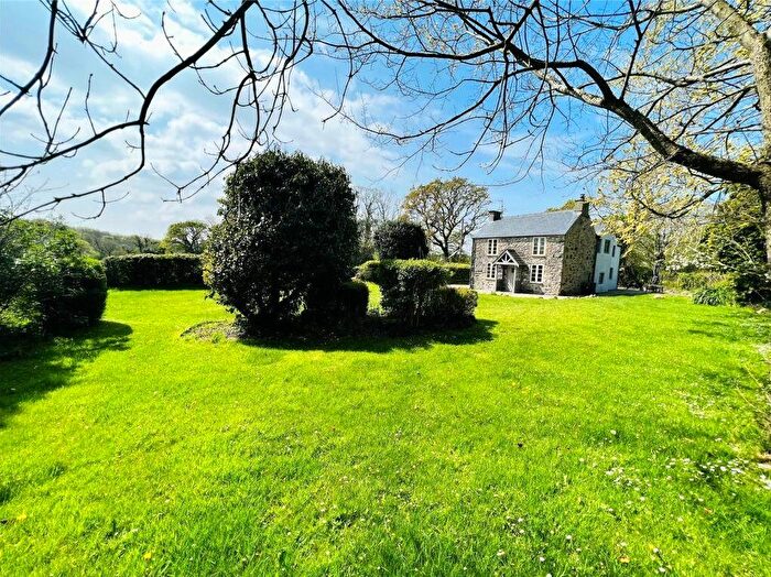 4 Bedroom Detached House To Rent In Tyn Y Coed, Llannor, LL53