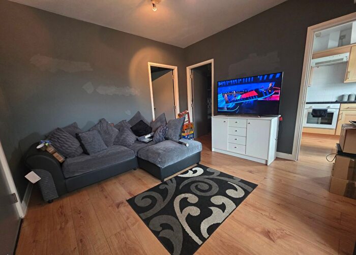 2 Bedroom Property To Rent In Elder Grove, Wolverhampton, WV11