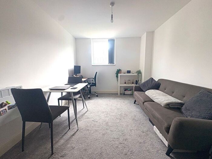 1 Bedroom Property To Rent In The Lock Apartments, Swindon, SN1