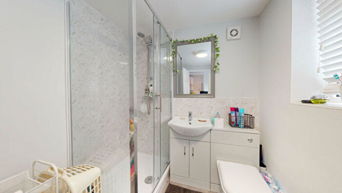 4 Bedroom Terraced House To Rent In Carholme Road, - Bed, LN1