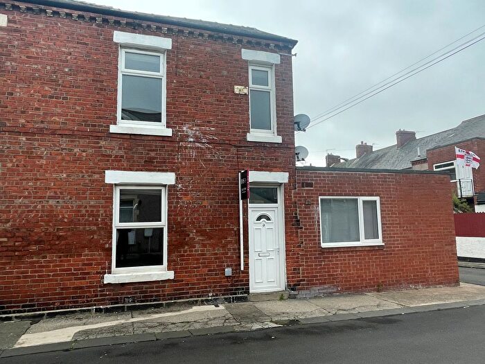2 Bedroom End Of Terrace House To Rent In Chancery Lane, Blyth, NE24