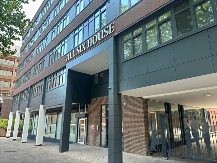 1 Bedroom Apartment To Rent In Derby Square, Liverpool, Merseyside, L2