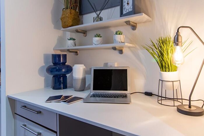 5 Bedroom Flat To Rent In Ilkeston Road, Nottingham, NG7