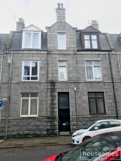 1 Bedroom Flat For Sale In Howburn Place, Aberdeen AB22