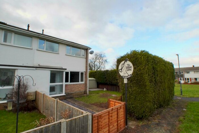 3 Bedroom End Of Terrace House To Rent In Wharfedale, Thornbury, Bristol, BS35