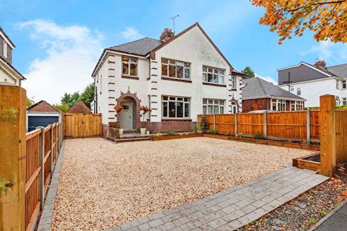 3 Bedroom Semi-Detached House For Sale In Castle Bank, Stafford, ST16