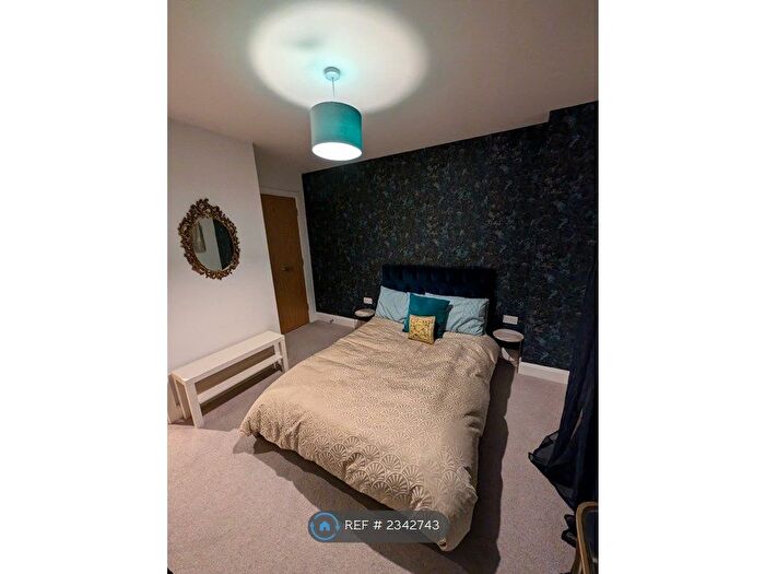 1 Bedroom Flat To Rent In Pilch House, London, E3