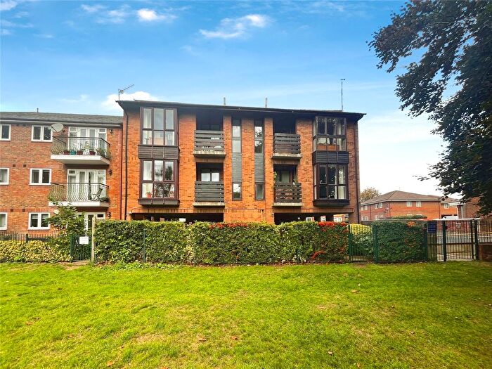 1 Bedroom Flat For Sale In St. Lukes Road, Maidenhead, Berkshire, SL6