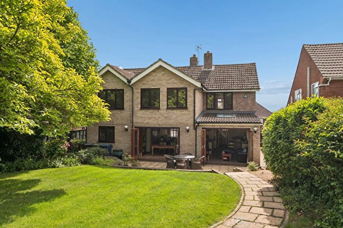 4 Bedroom Detached House For Sale In Bourne End, Bucks, SL8