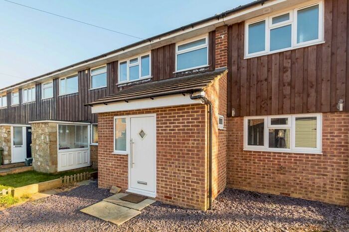 4 Bedroom Property To Rent In Francis Close, Shepperton TW17