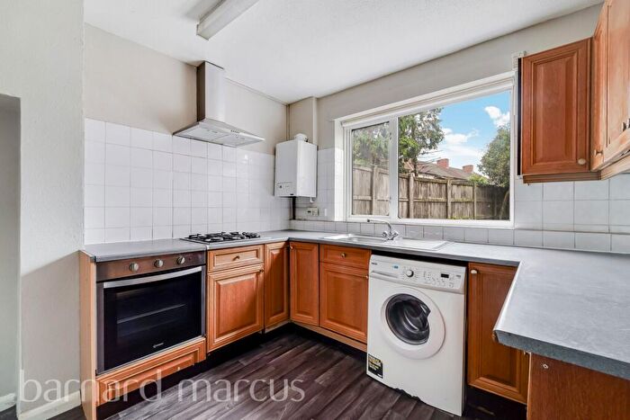 3 Bedroom Terraced House To Rent In St Benets Grove, Carshalton, SM5