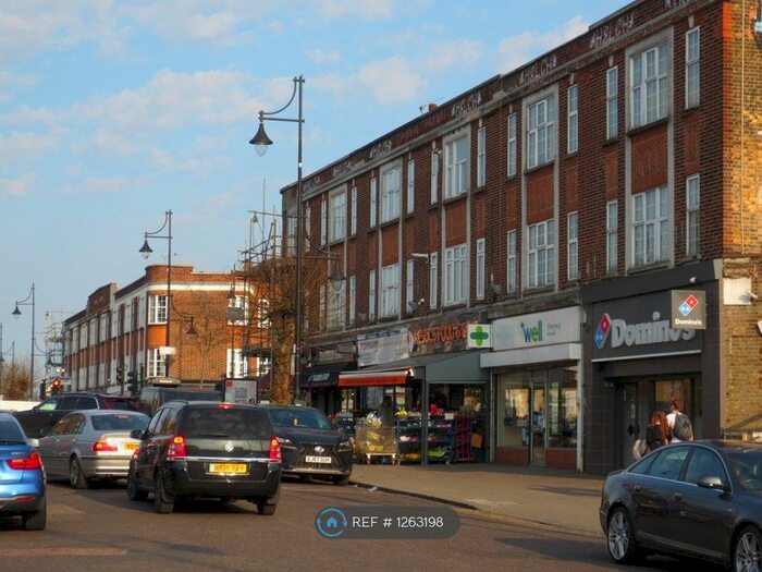 1 Bedroom Flat To Rent In Snakes Lane East, Woodford Green, IG8