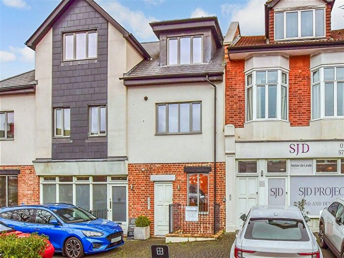 1 Bedroom Flat For Sale In St. John's Road, Tunbridge Wells, Kent, TN4