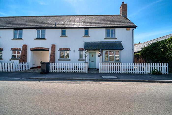 3 Bedroom Link Detached House For Sale In Churchfoot Lane, Hazelbury Bryan, DT10