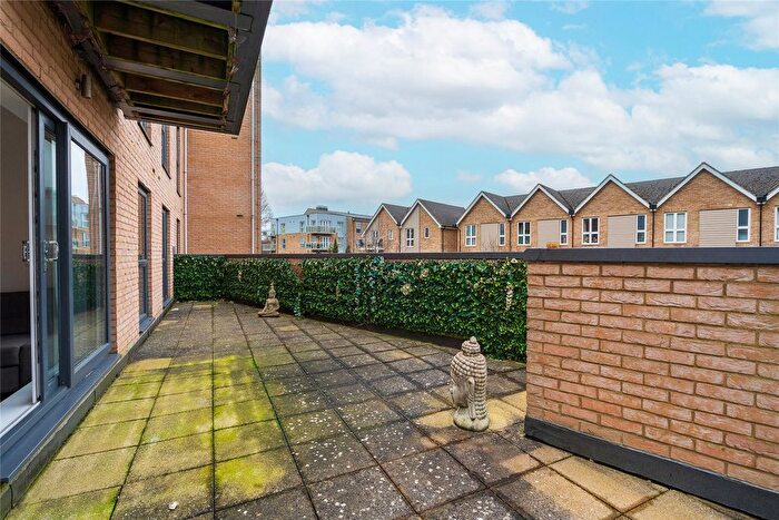 2 Bedroom Flat To Rent In The Embankment, Nash Mills Wharf, Hemel Hempstead, HP3