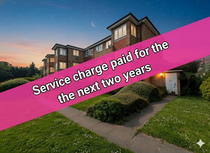 2 Bedroom Flat For Sale In Pinecroft Court, Wickham Lane, Welling, Kent, DA16