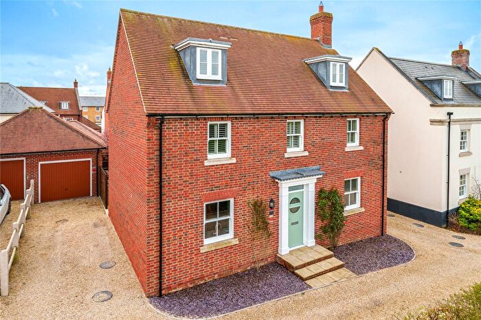 5 Bedroom Detached House For Sale In Emletts Way, Yeovil, Somerset, BA21