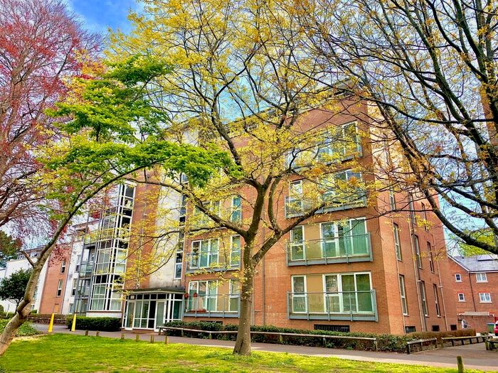 1 Bedroom Flat To Rent In Suttones Place, Southampton, SO15