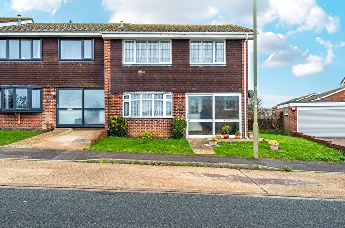 4 Bedroom End Terrace House For Sale In Dore Avenue, Fareham, Hampshire, PO16