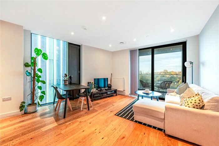 Apartment To Rent In Brick Kiln One, Station Road, London, SE13