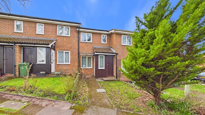 1 Bedroom Terraced House To Rent In Lightwater, GU18