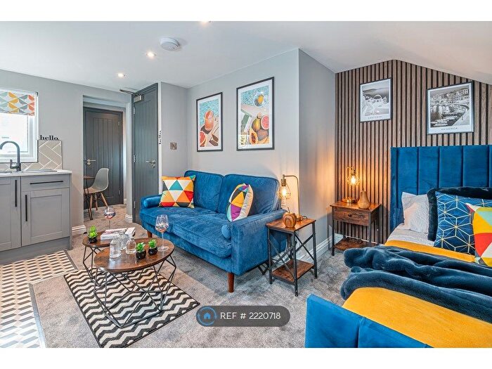 Studio To Rent In Swindon, Swindon, SN1